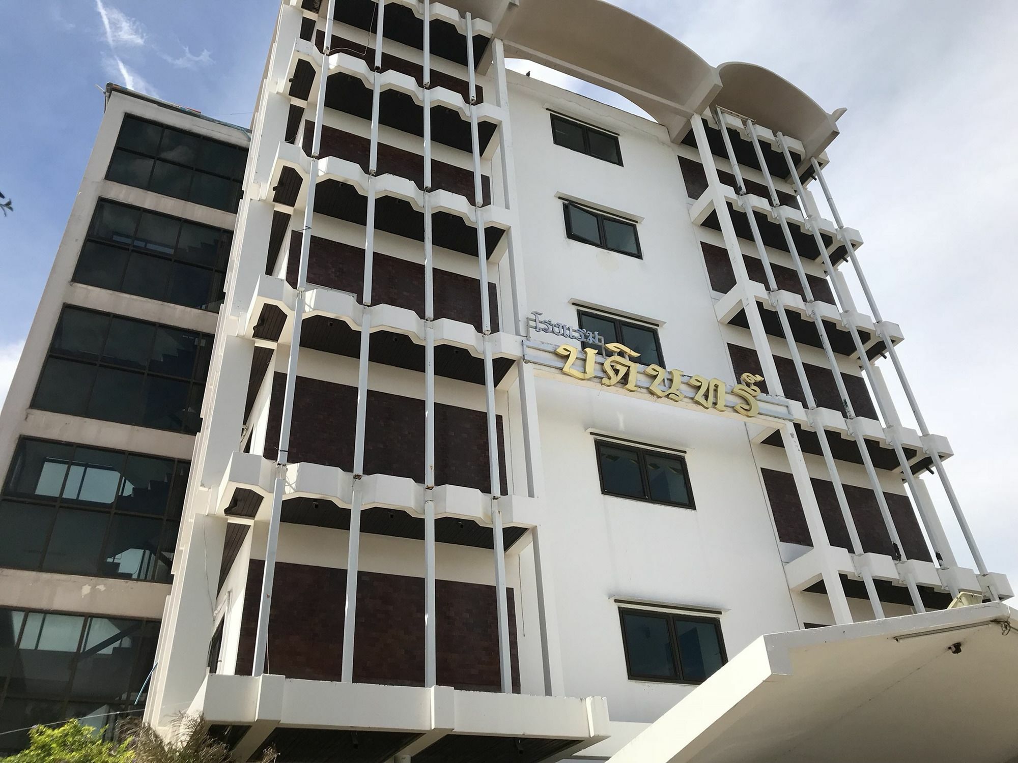 Bordin Hotel Убонратчатхани Экстерьер фото