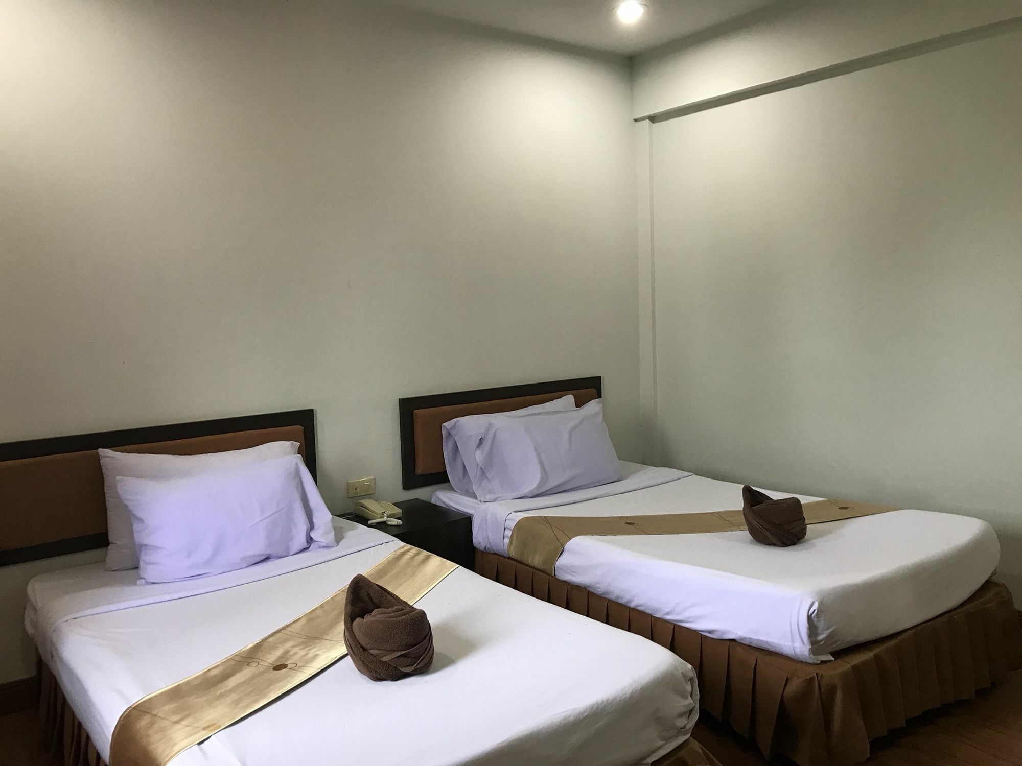 Bordin Hotel Убонратчатхани Экстерьер фото